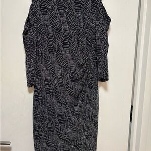 Elegant Black and White Long Sleeve Dress